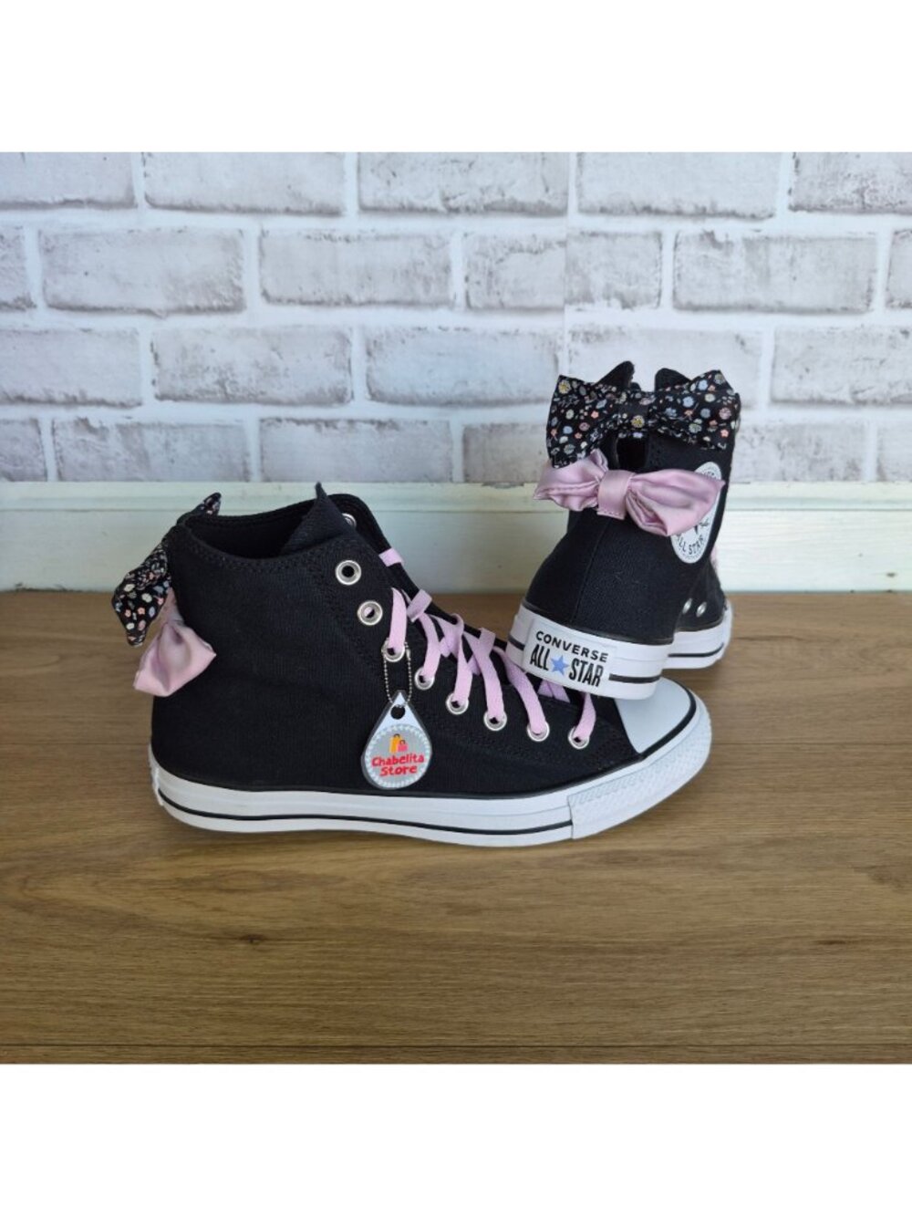 ⭐Converse Chuck Taylor Floral 2 Bows Hi Sz 7.5 Women's Shoes Black Pink A19824F - Picture 3 of 9